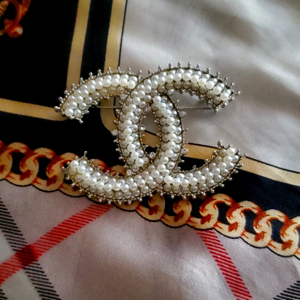 Brooch
